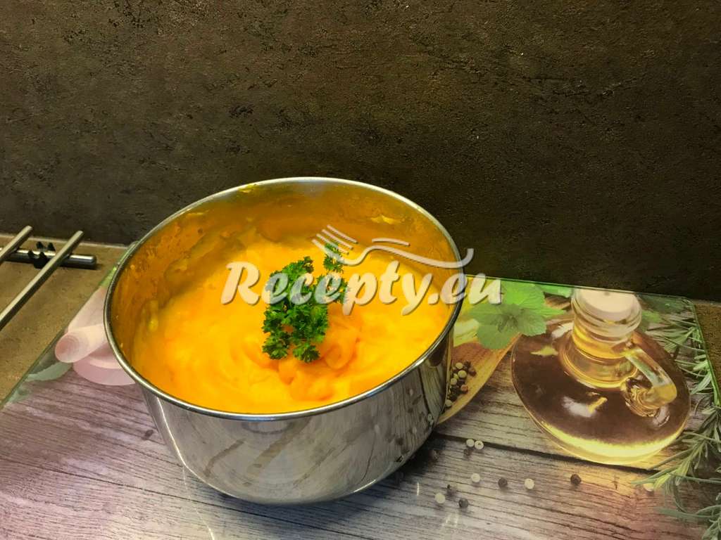 Dýňové pyré s jedlými kaštany Recepty na přílohy
